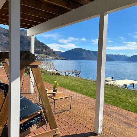 Apartment Live Right By The Sognefjord Sogndal