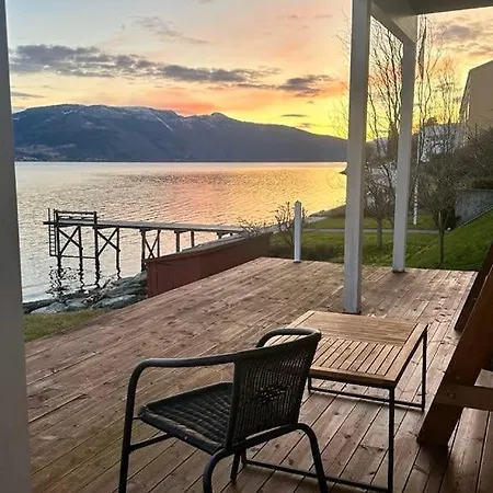 Apartment Live Right By The Sognefjord *