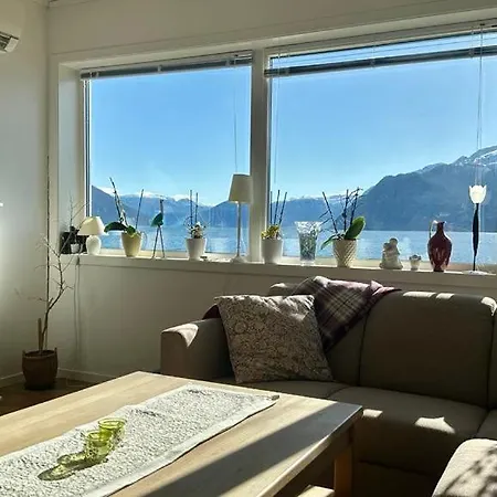 Live Right By The Sognefjord * Согндал