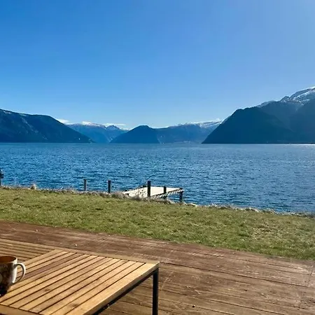 Live Right By The Sognefjord Lejlighed *