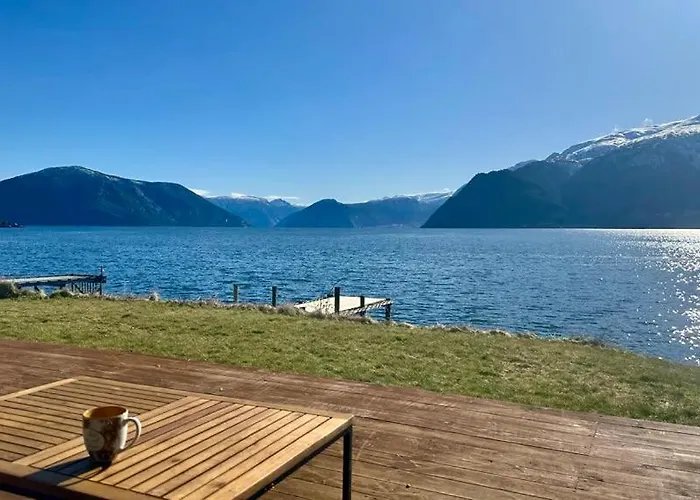 Live Right By The Sognefjord شقة *